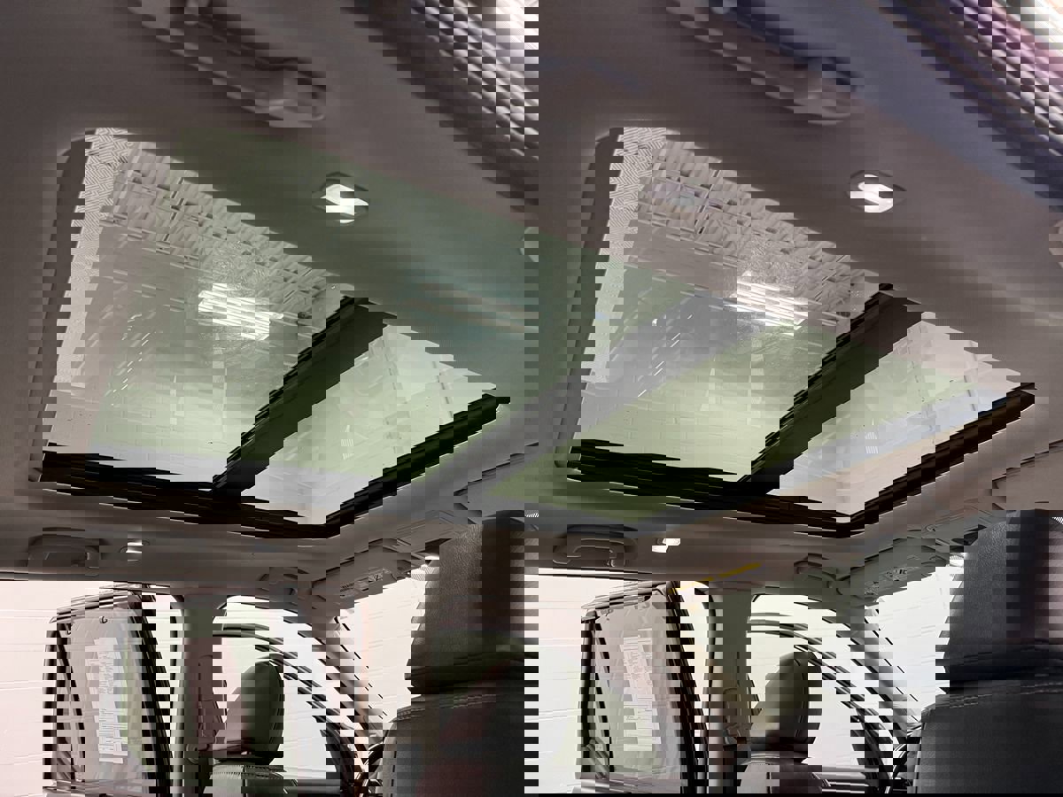 Used 2024 Honda Pilot Touring image 31