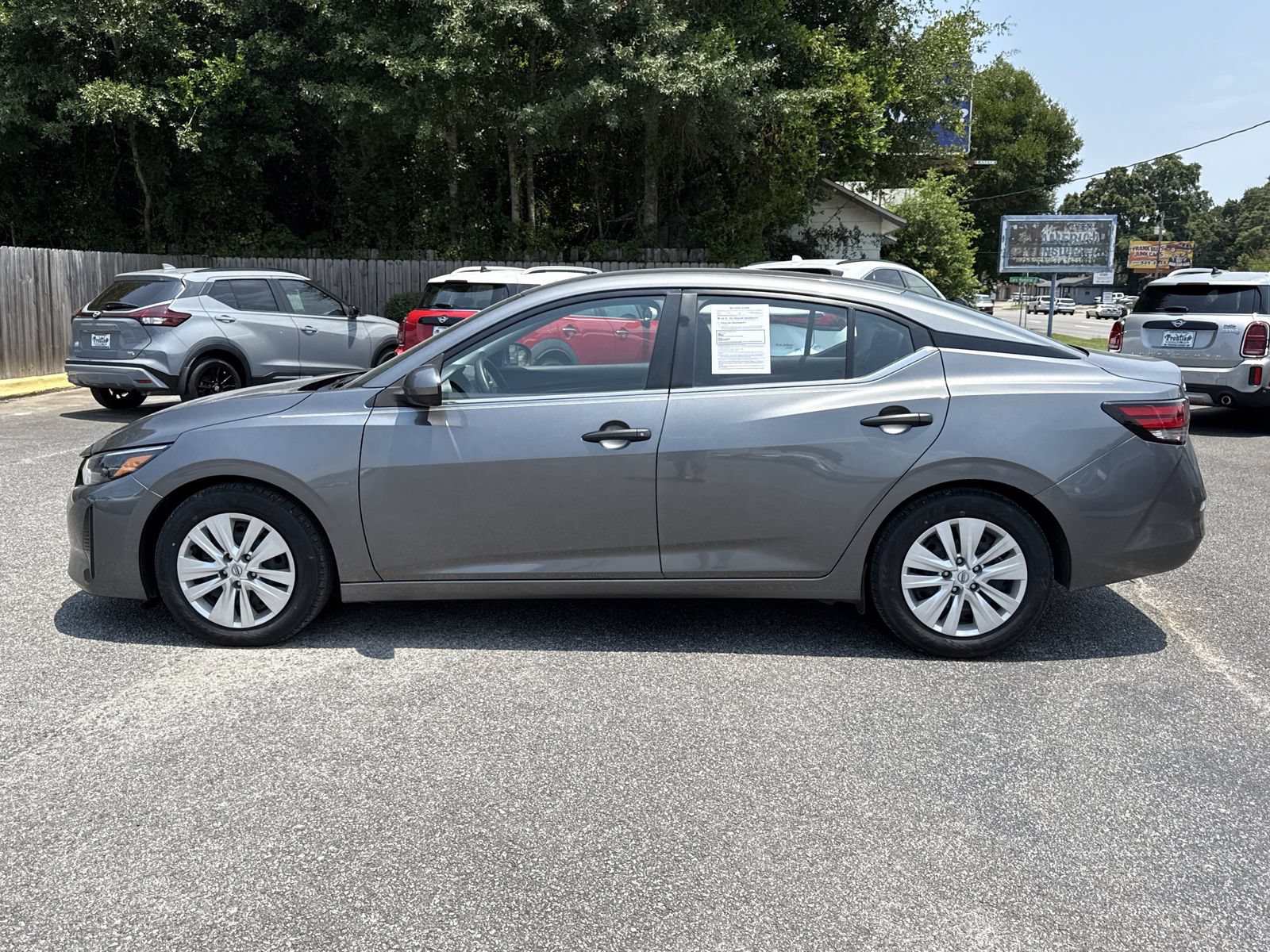 Used 2025 Nissan Sentra S FWD image 2