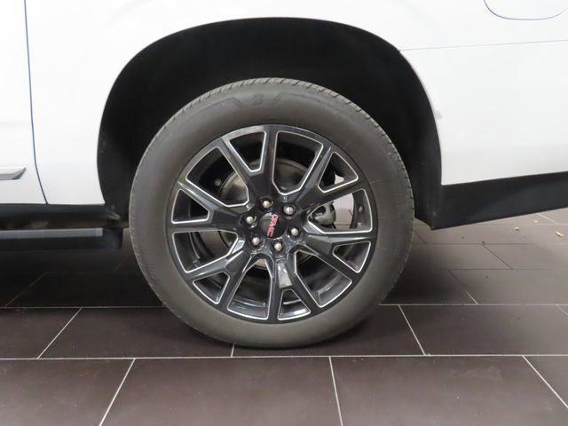 Used 2024 GMC Yukon XL Denali AWD/4WD image 13