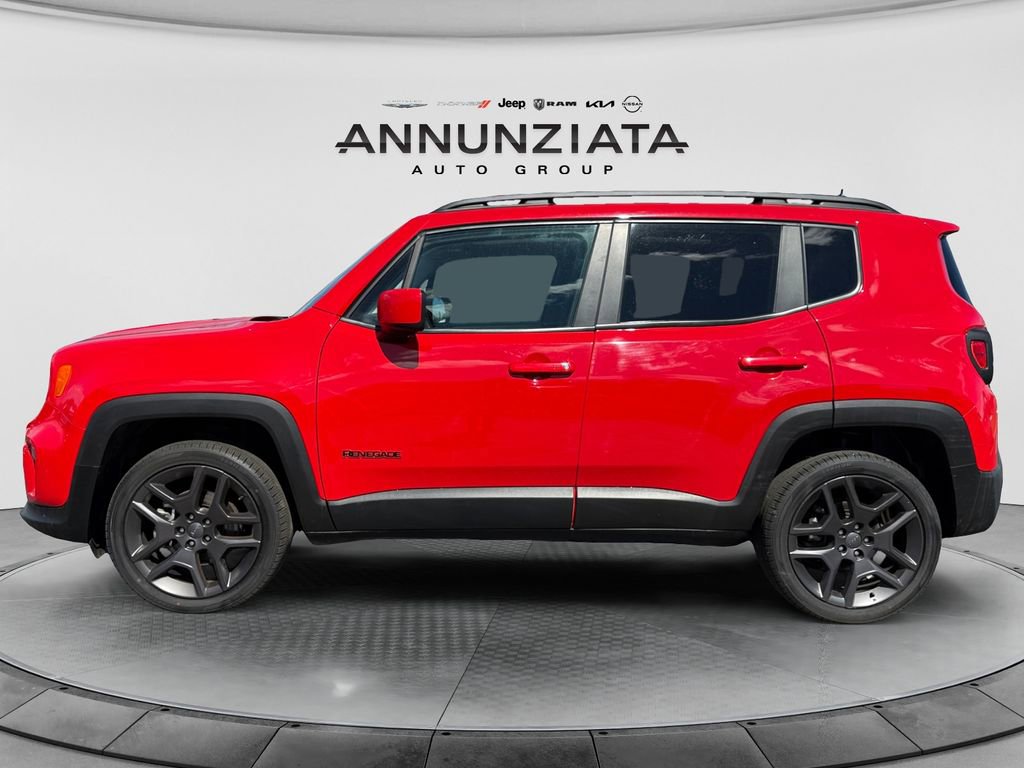 Used 2022 Jeep Renegade Latitude w/ Sun/Sound Group AWD/4WD image 2