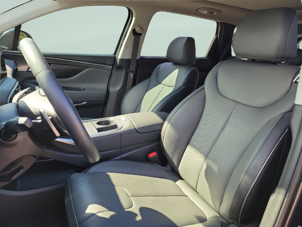 Used 2022 Hyundai Santa Fe Limited FWD image 18