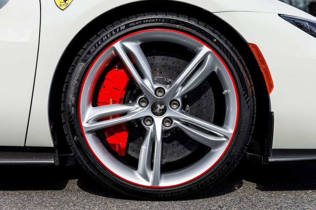 Used 2024 Ferrari 296 GTS RWD image 34