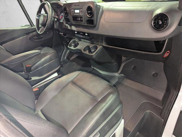 Used 2025 Mercedes-Benz Sprinter 2500 image 19