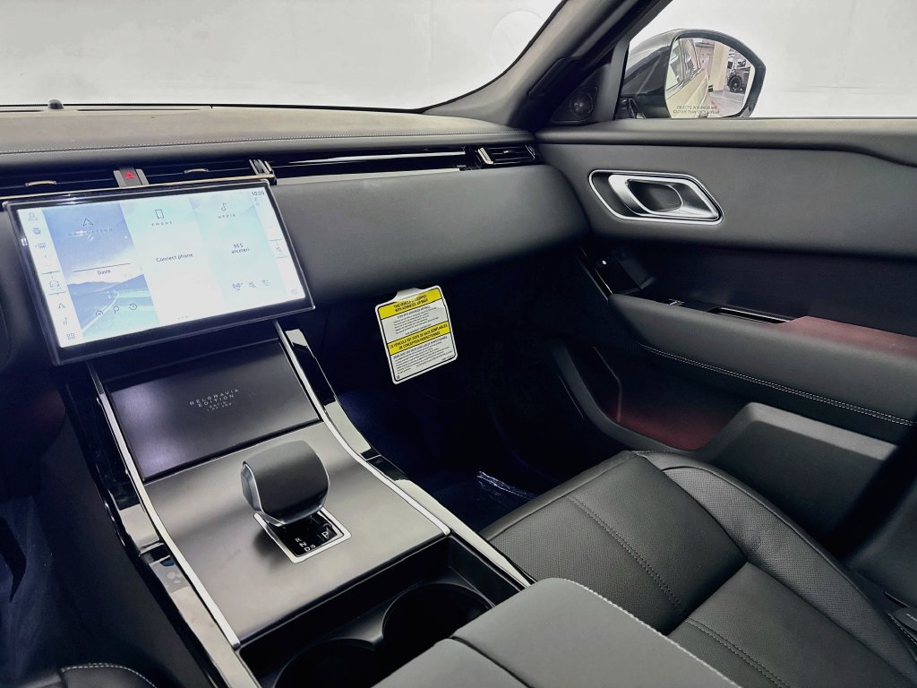 New 2026 Land Rover Range Rover Velar Belgravia AWD/4WD image 24