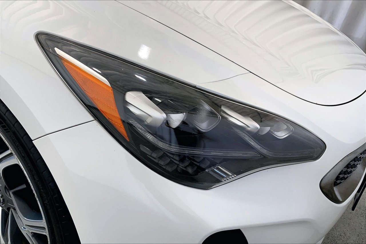 Used 2021 Kia Stinger GT1 RWD image 28