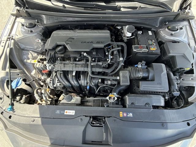Used 2024 Hyundai Elantra SEL FWD image 25