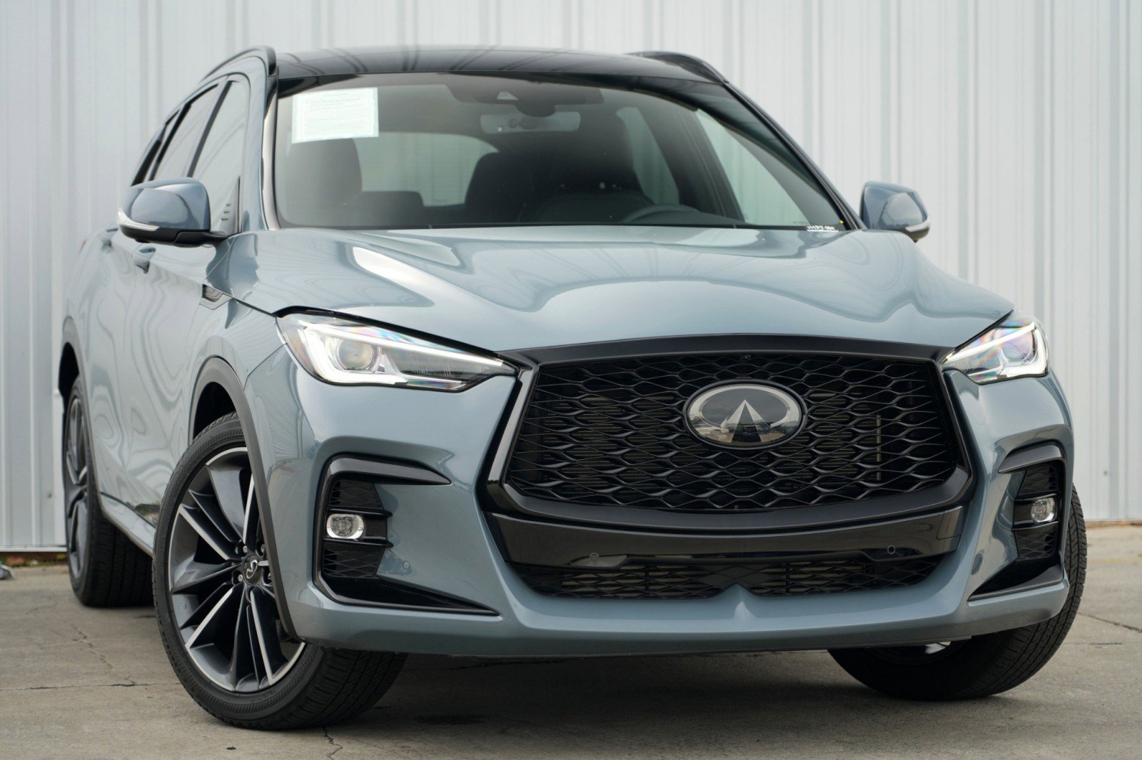 Used 2024 INFINITI QX50 Sport image 2