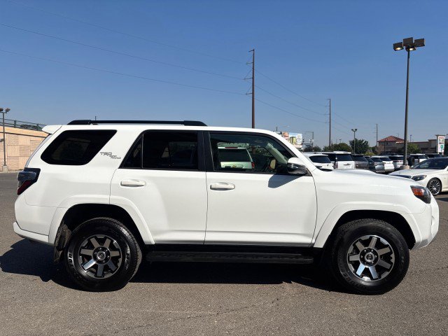 Used 2024 Toyota 4Runner TRD Off-Road Premium image 6