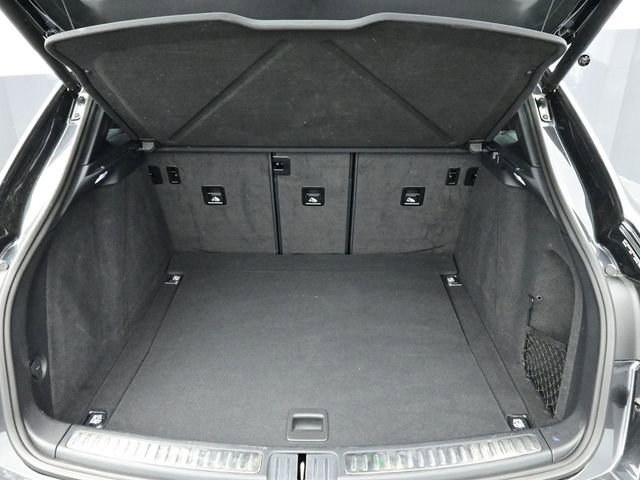 Certified 2023 Porsche Macan S image 16