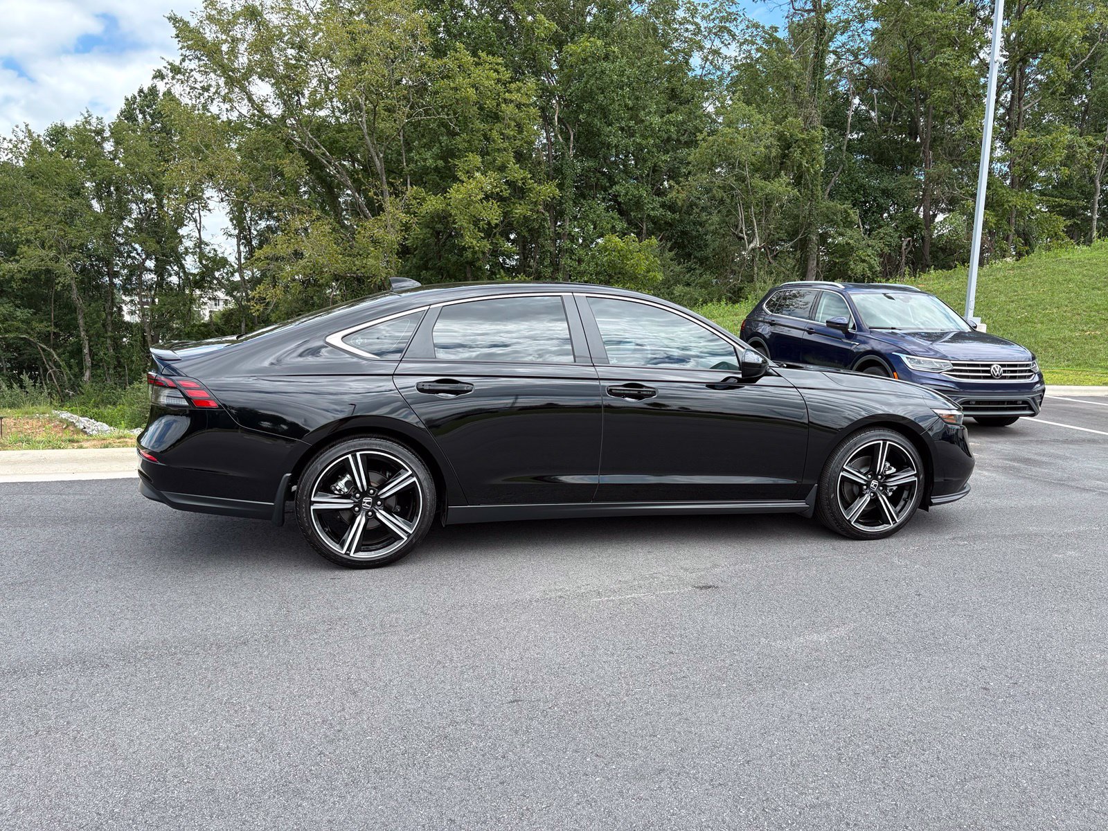 Used 2024 Honda Accord Sport image 8
