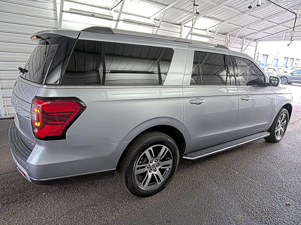 Used 2022 Ford Expedition Max Limited AWD/4WD image 2