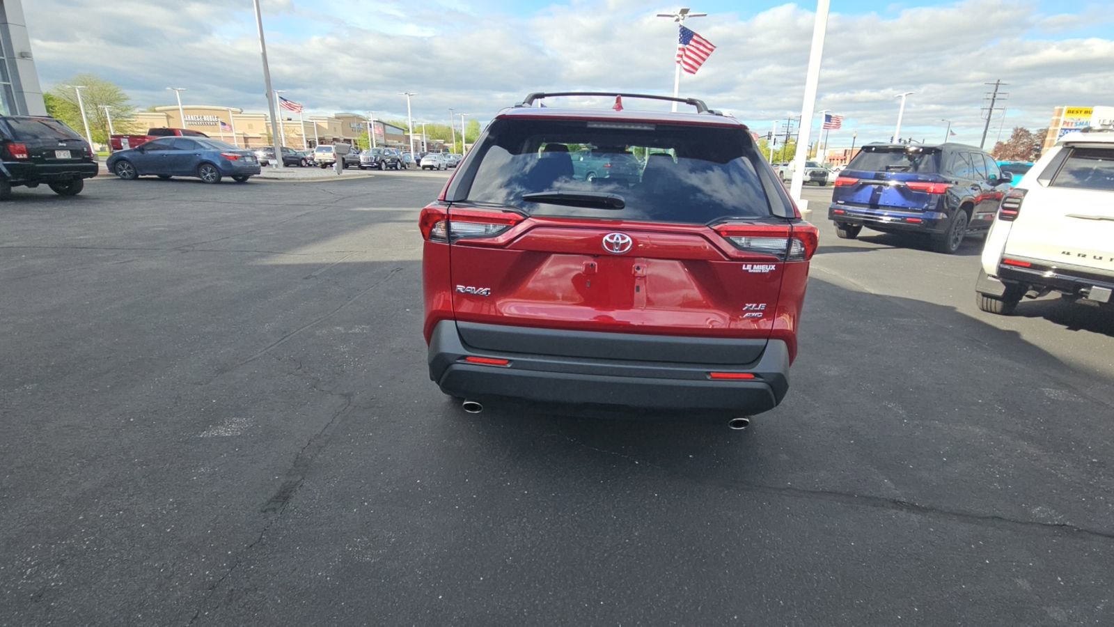 Certified 2025 Toyota RAV4 XLE Premium w/ Weather Package AWD/4WD image 4