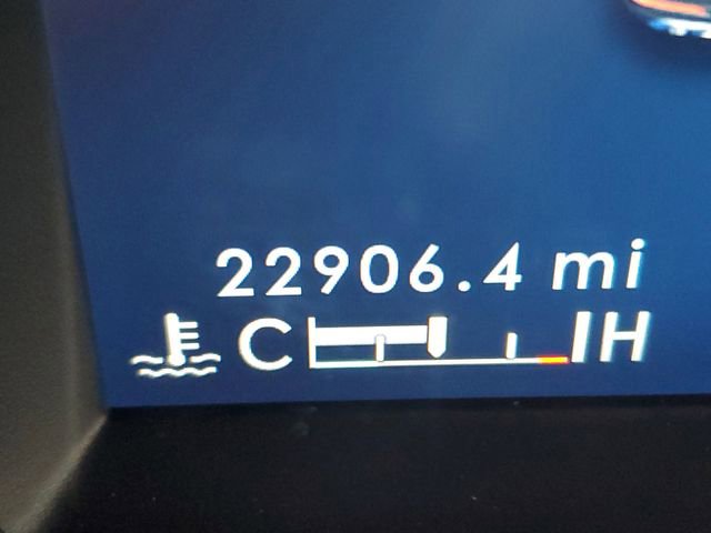 Used 2024 Lincoln Corsair Reserve w/ Rear Removable Package Tray image 31