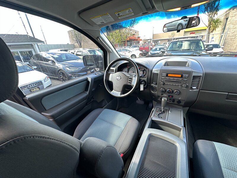 Used 2007 Nissan Titan SE RWD image 16