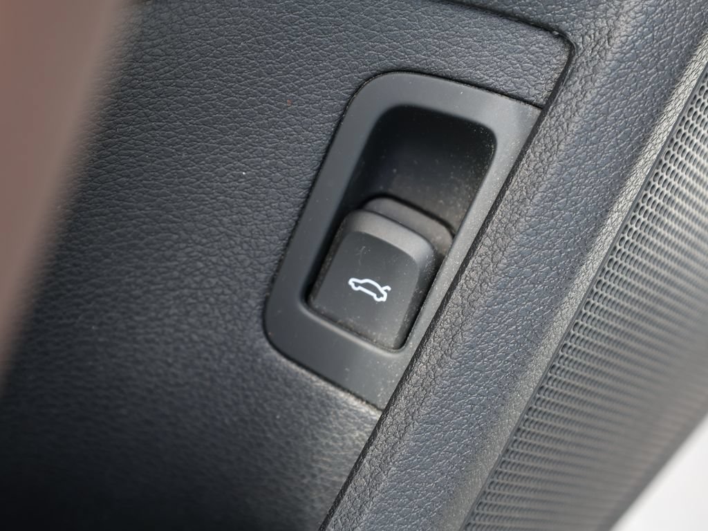 Used 2020 Audi A3 2.0T Premium FWD image 12