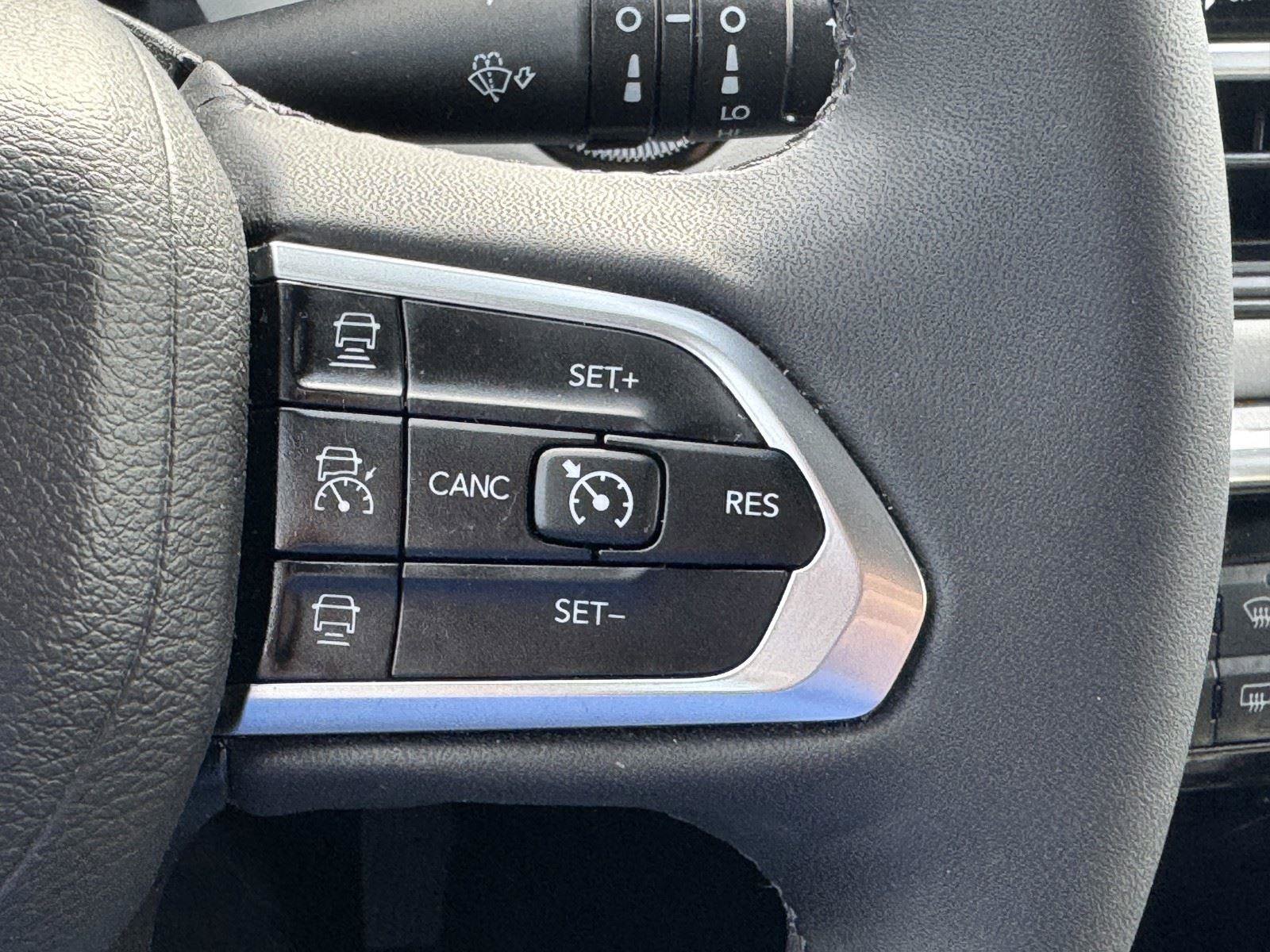 Used 2023 Jeep Compass Limited AWD/4WD image 18
