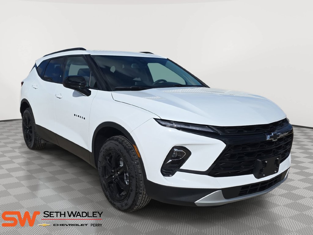 New 2026 Chevrolet Blazer LT w/ Convenience Package FWD image 1
