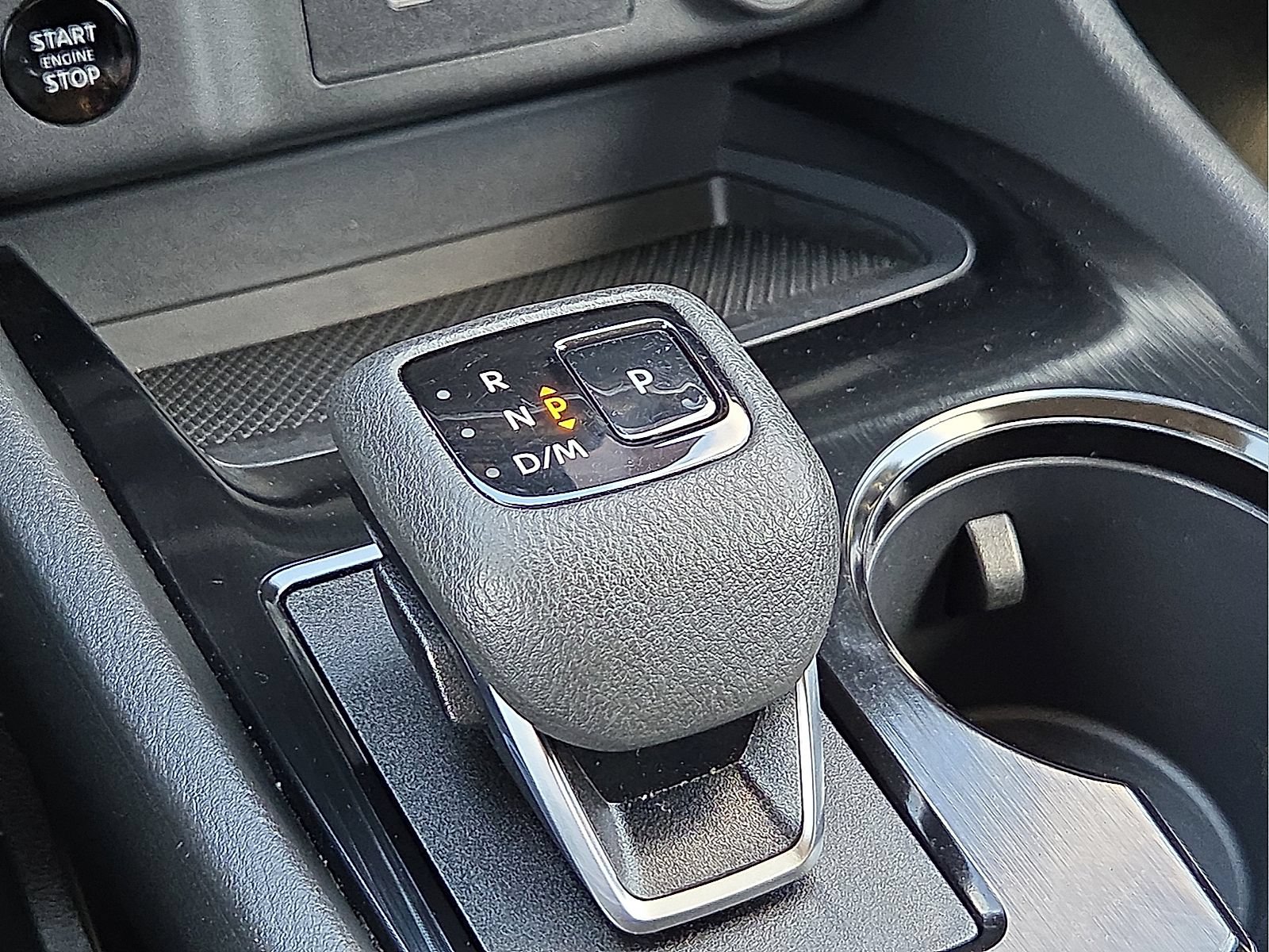 Used 2025 Nissan Rogue SV FWD image 22