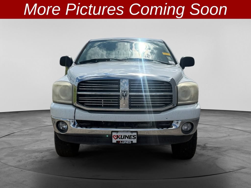 Used 2008 Dodge Ram 2500 Truck SLT w/ Trailer Tow Group AWD/4WD image 4