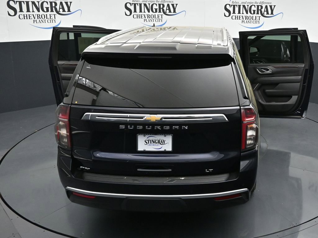 Used 2024 Chevrolet Suburban LT image 26