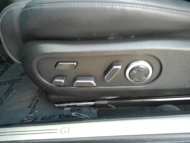 Used 2024 Genesis GV60 RWD image 13
