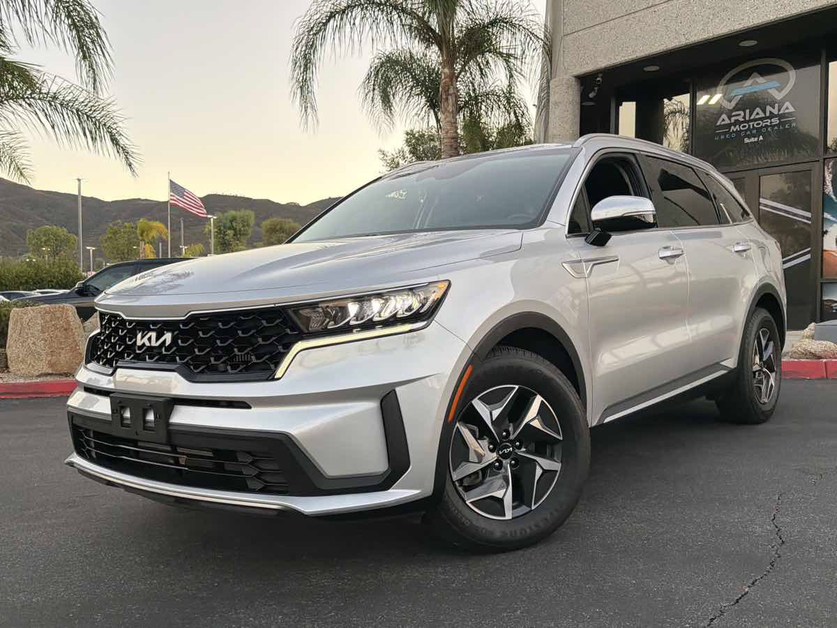 Used 2022 Kia Sorento S FWD image 17