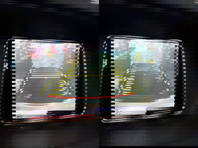 Used 2014 Mercedes-Benz E 350 4MATIC Sedan image 16