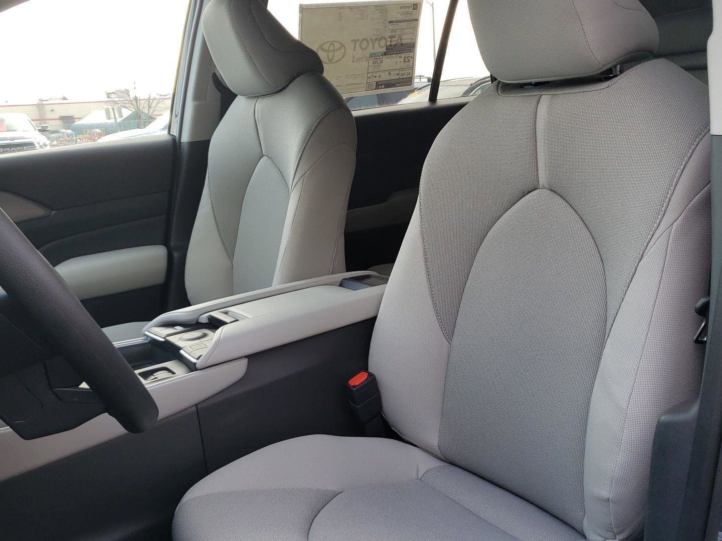 New 2026 Toyota Grand Highlander LE image 17