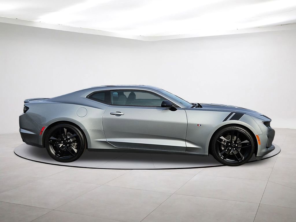Used 2023 Chevrolet Camaro LT w/ RS Package image 8