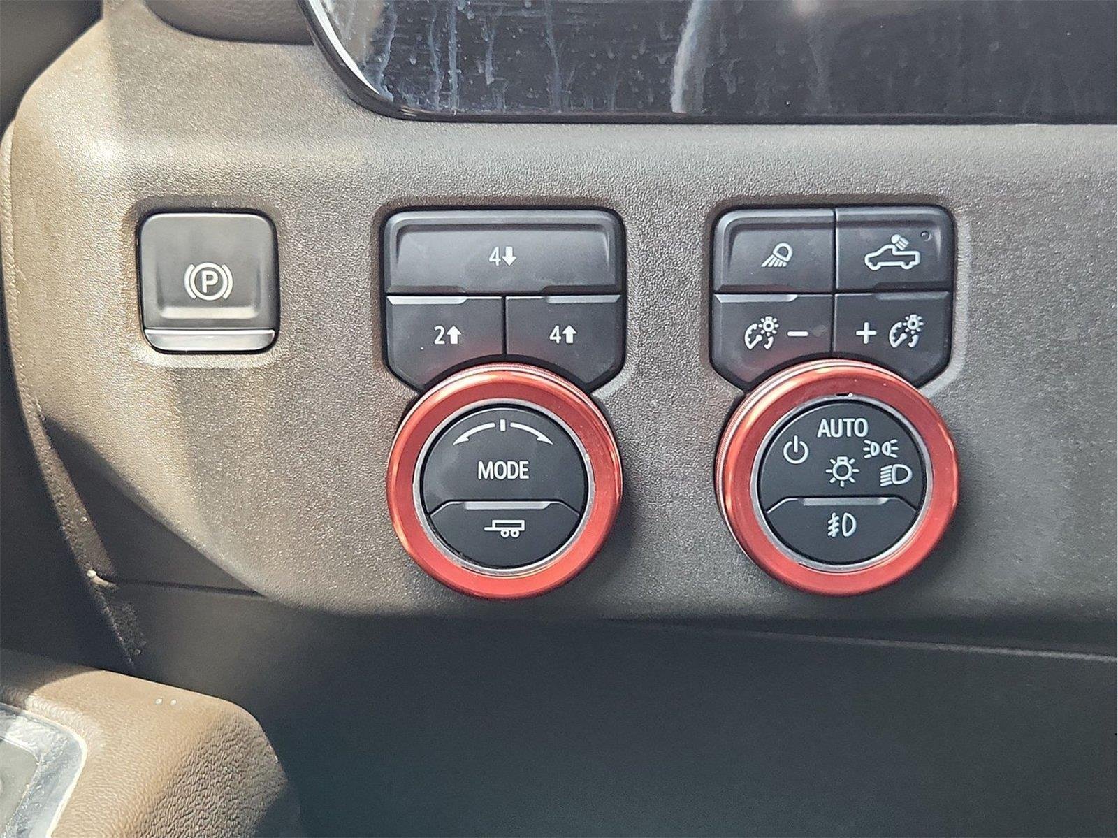 Used 2025 Chevrolet Silverado 2500 LT w/ Texas Edition AWD/4WD image 18