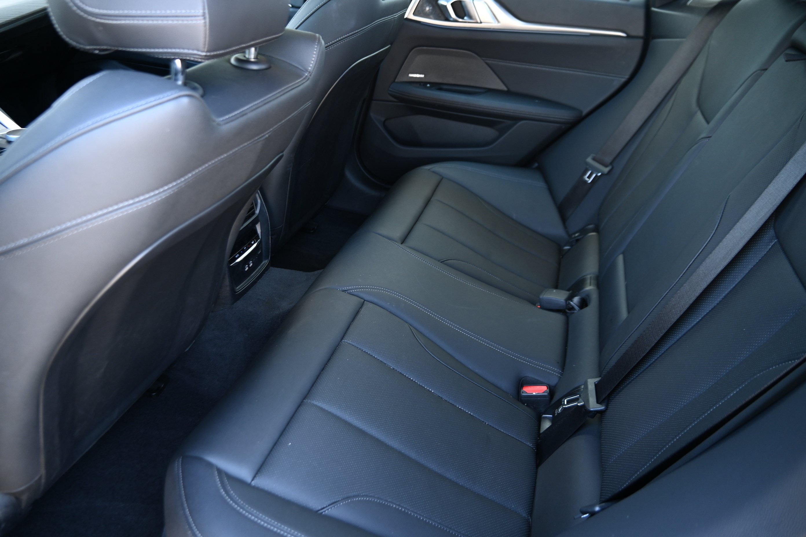 Certified 2025 BMW i4 eDrive40 RWD image 13