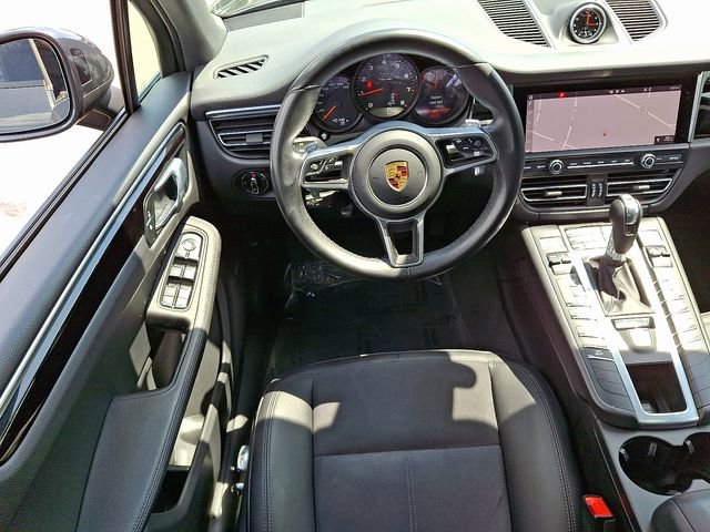 Used 2021 Porsche Macan image 16