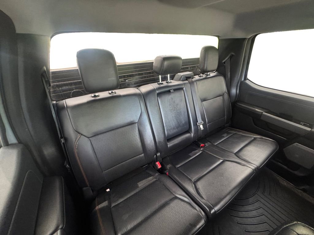 Used 2025 Ford F250 Lariat w/ FX4 Off-Road Package image 16
