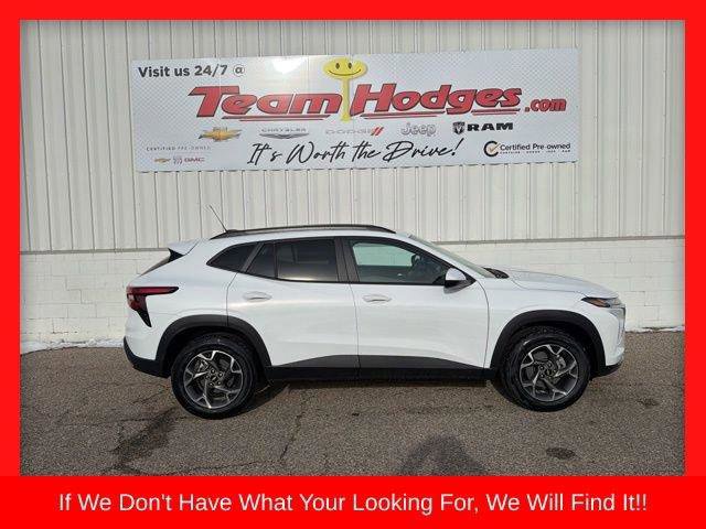 New 2026 Chevrolet Trax LT w/ Driver Confidence Package image 1