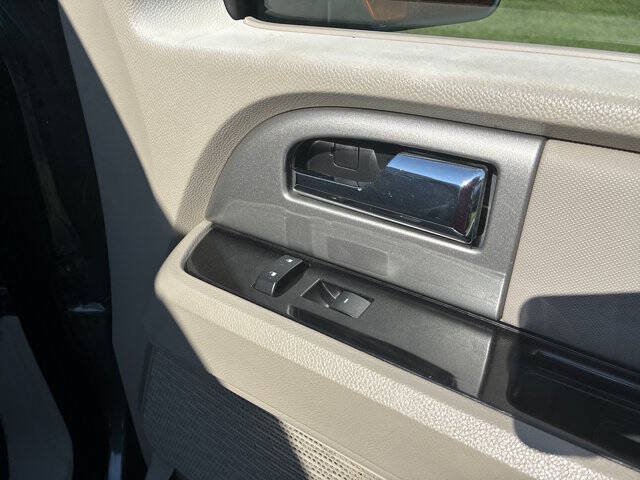 Used 2013 Ford Expedition Limited AWD/4WD image 20