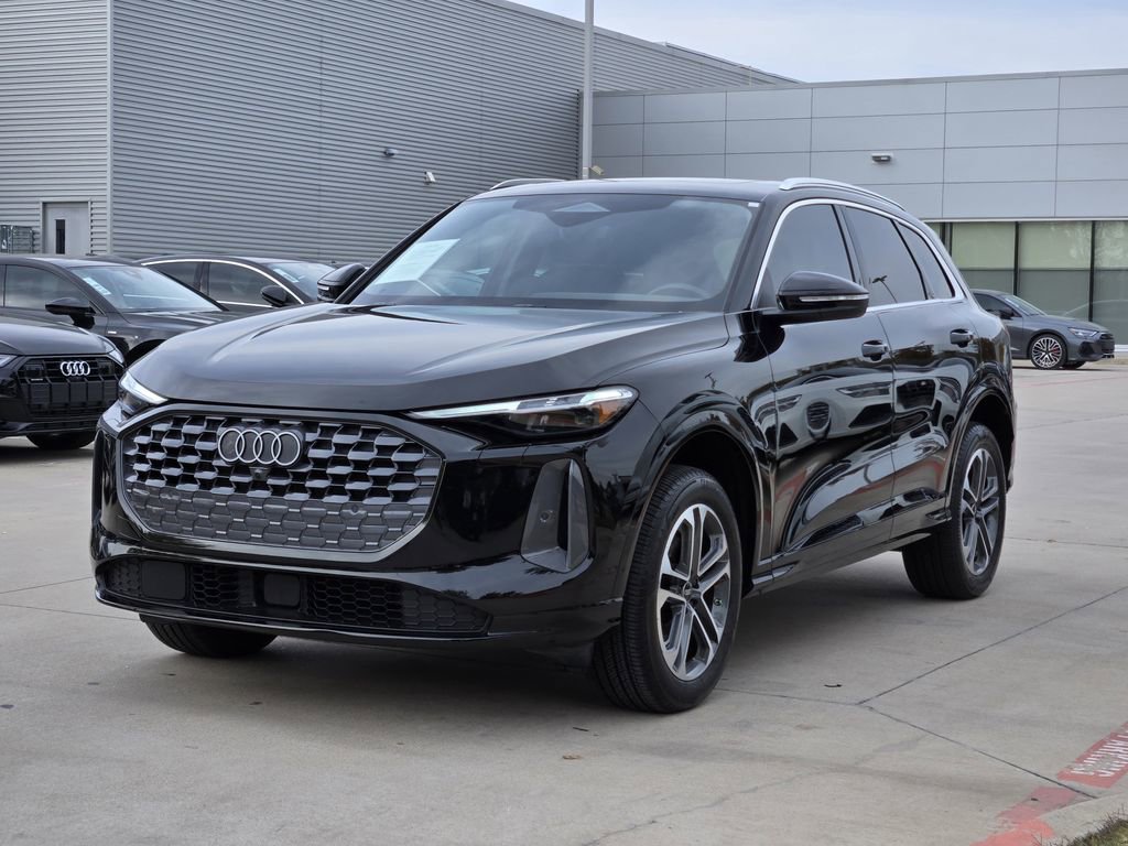 Certified 2025 Audi Q5 Premium Plus w/ Premium Plus image 4