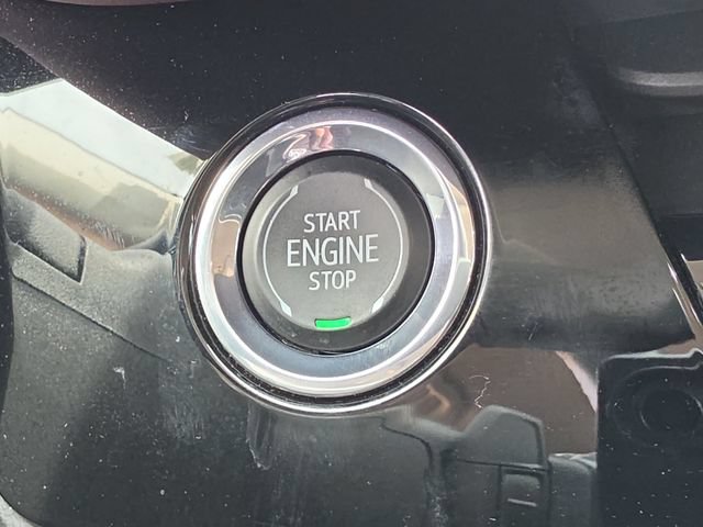 Certified 2024 Buick Envision Sport Touring AWD/4WD image 30