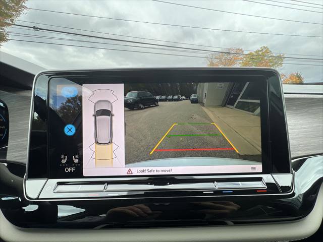 New 2026 Volkswagen Atlas SEL image 17