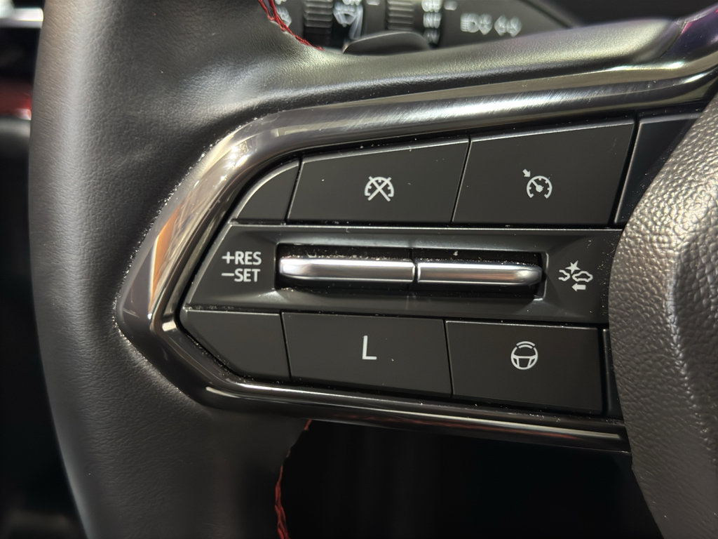 Used 2024 Chevrolet Traverse RS AWD/4WD image 25