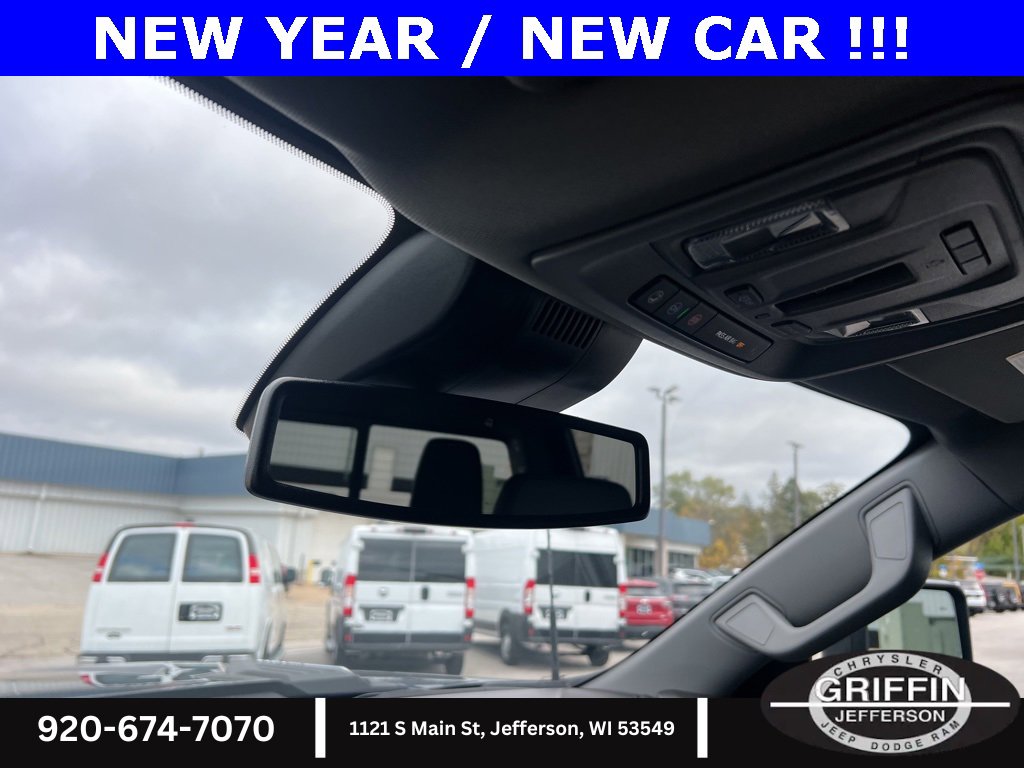 Used 2025 Chevrolet Silverado 2500 LT w/ Safety Package image 32