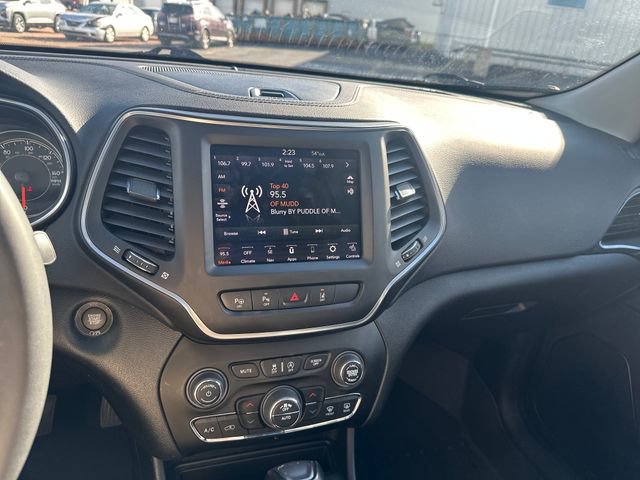 Used 2023 Jeep Cherokee Altitude Lux w/ Lux Elite Package image 20