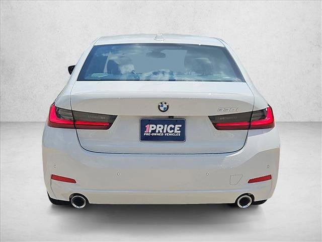 Used 2026 BMW 330i Sedan w/ Premium Package RWD image 7