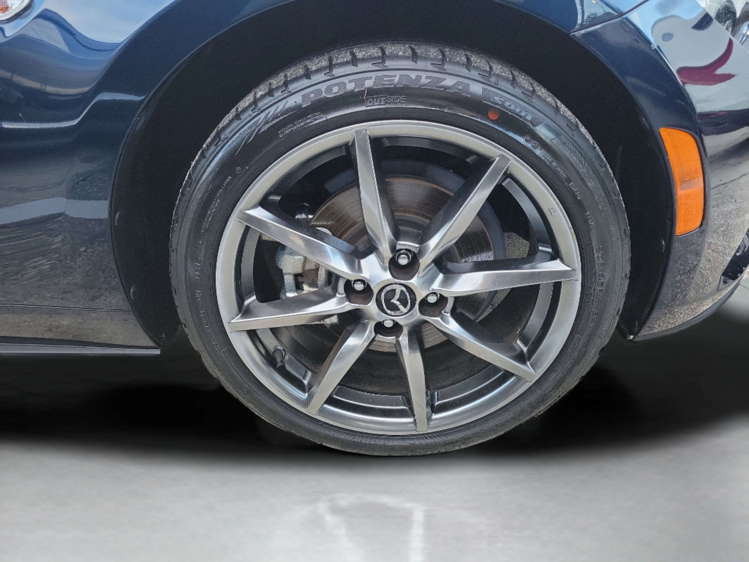 Used 2021 MAZDA MX-5 Miata RF Grand Touring RWD image 7