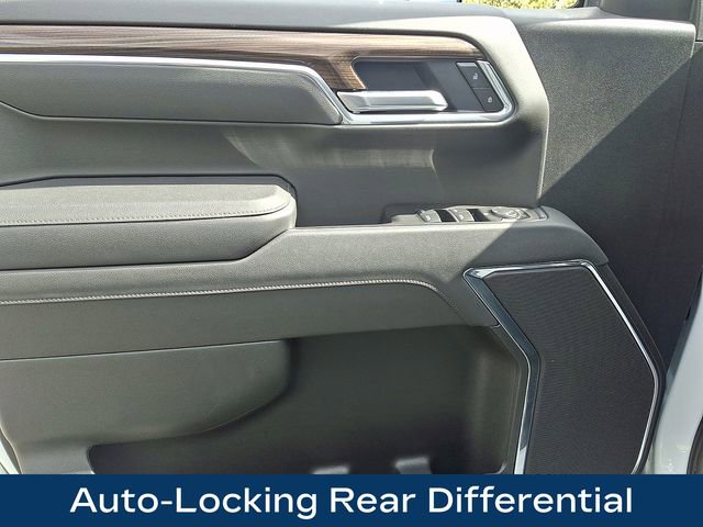 Used 2025 Chevrolet Silverado 1500 LT Trail Boss w/ LPO, Dark Essentials Package image 22