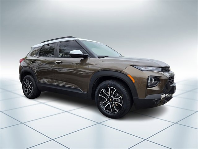 Used 2022 Chevrolet TrailBlazer ACTIV w/ Convenience Package image 2