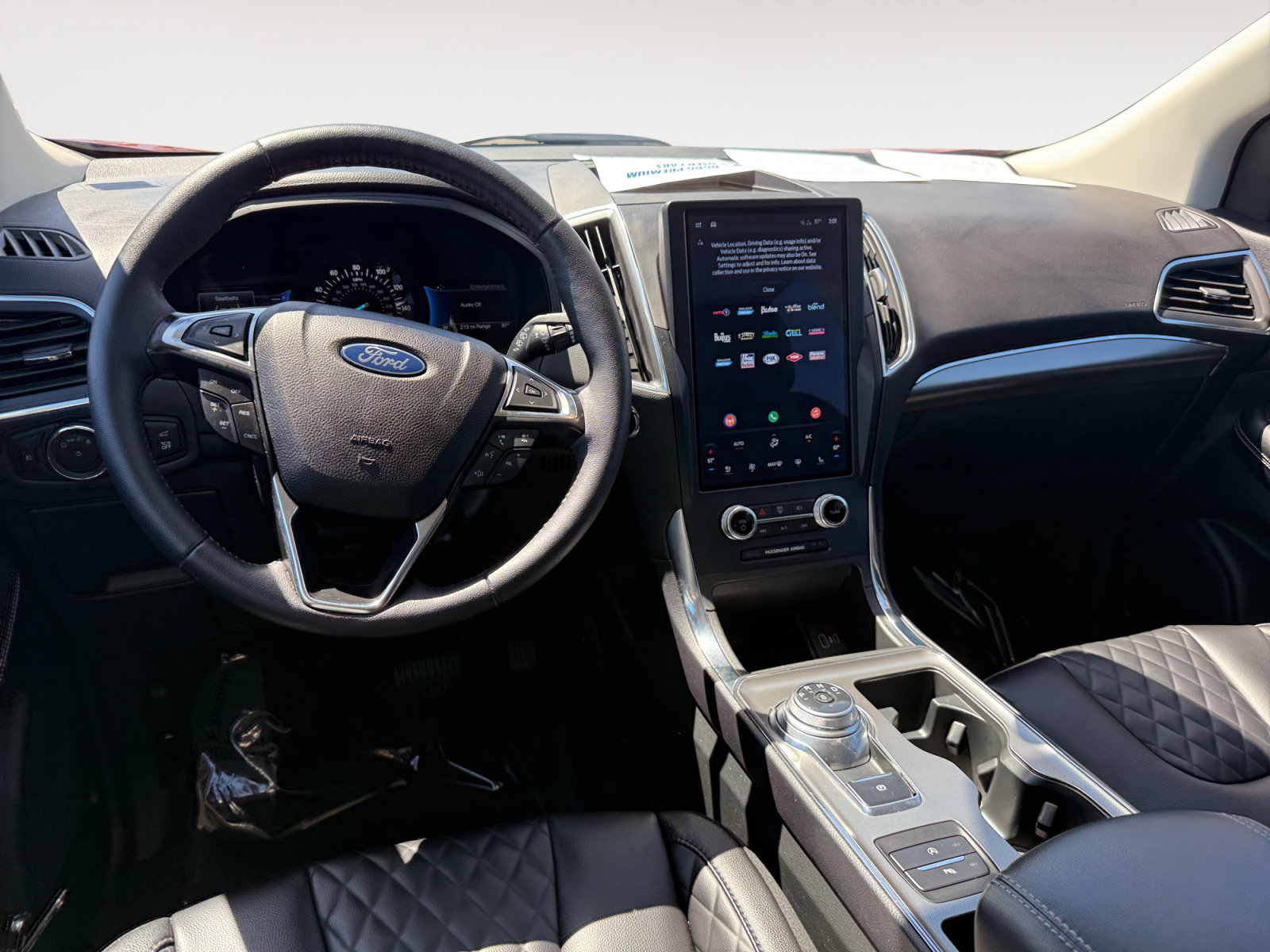 Used 2023 Ford Edge Titanium AWD/4WD image 15