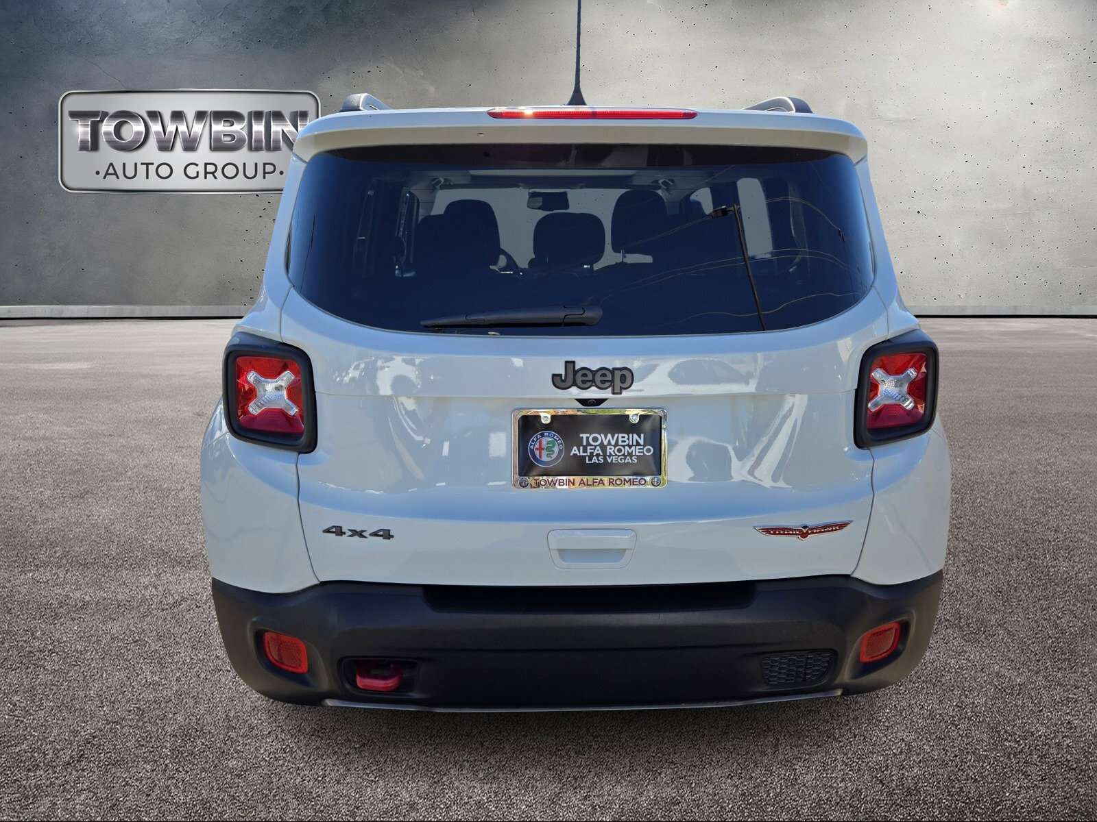 Used 2021 Jeep Renegade Trailhawk w/ Sun & Sound Group image 5