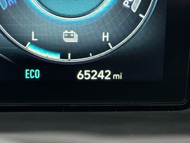 Used 2023 Hyundai Tucson Limited image 35