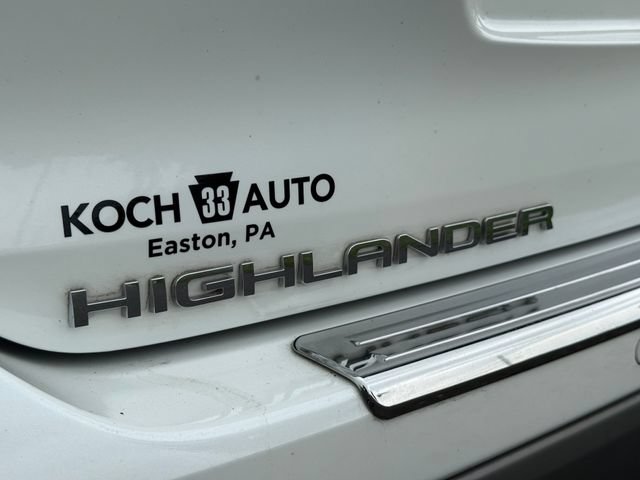 Used 2021 Toyota Highlander Platinum AWD/4WD image 16