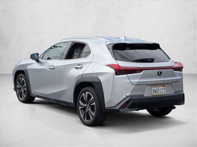 Used 2019 Lexus UX 200 w/ Premium Package FWD image 7